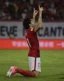  纽伦堡队长挺身而出, 关键头槌破门锁定胜局  