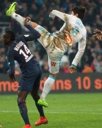  马赛德比战激情四射，法甲传统豪门上演进球盛宴
