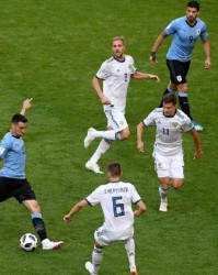  卡昂定位球战术奏效，头球攻门成为制胜法宝