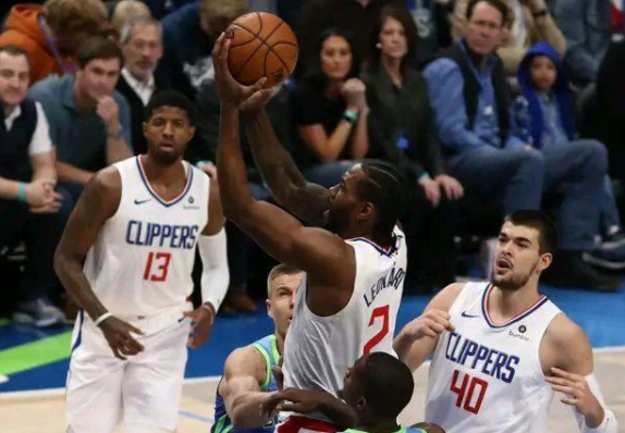  东契奇末节爆发独行侠击败快船巩固前八